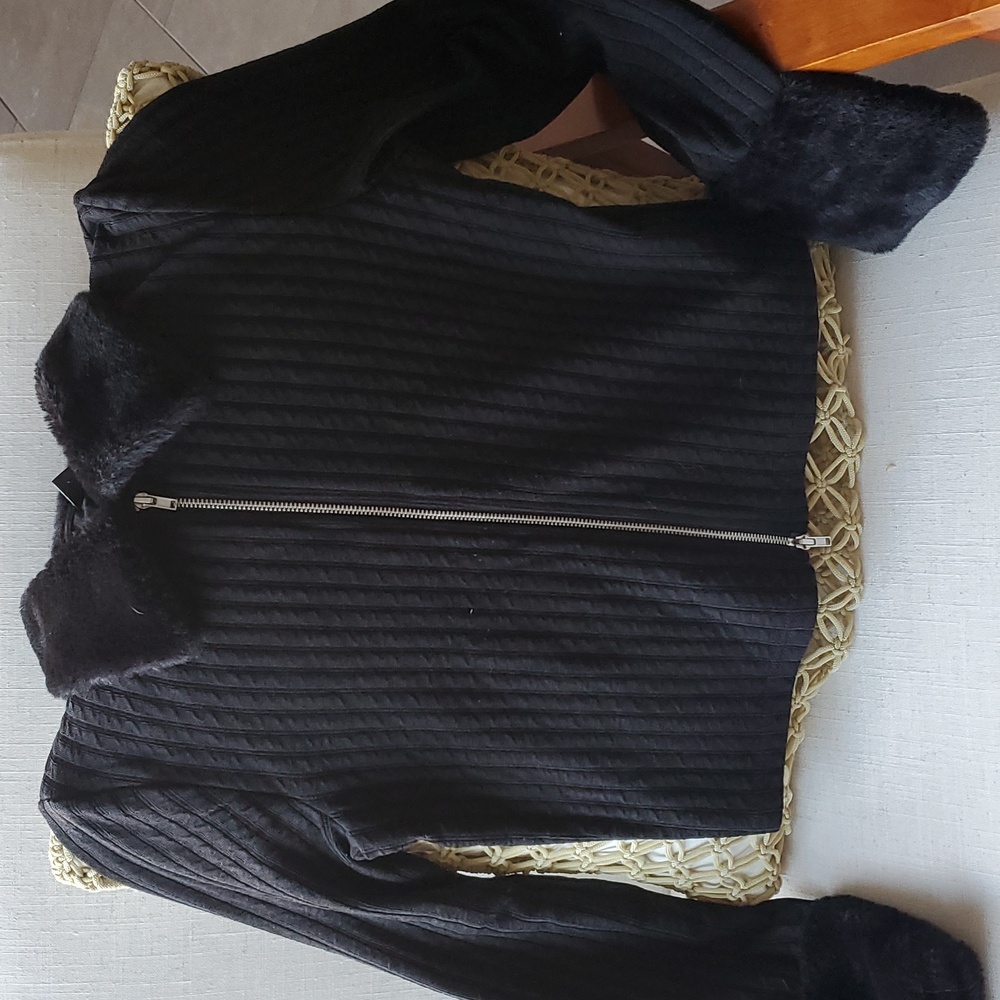 Sweater medium